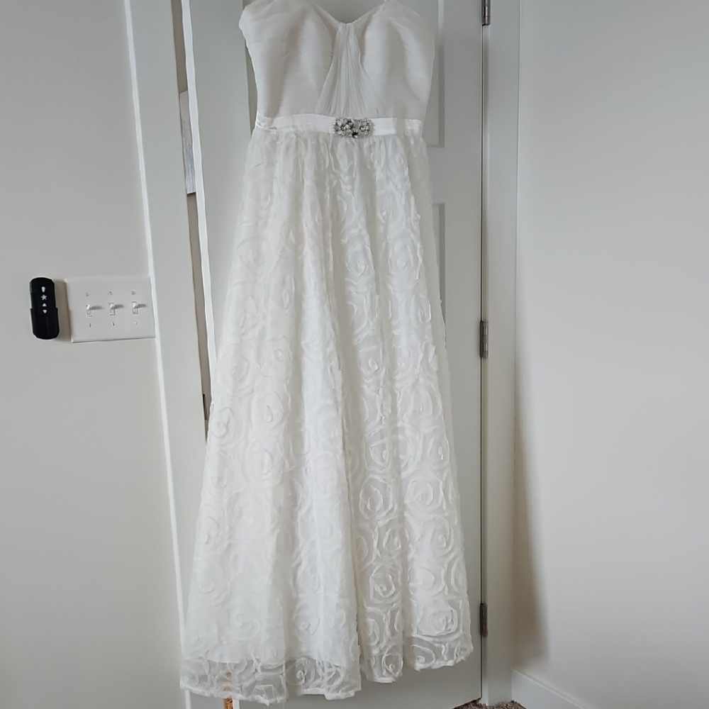 Simply Liliana White Lace Dress